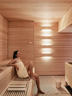 Swiss Deluxe Hotels Stories Winter 2021 Precious Moments 02 Spa Sauna Bearb Ecirgb