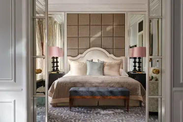 BAL Lakeside Suite