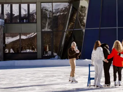 Swiss Deluxe Hotels Grand Hotel Kronenhof Small Ice Skating