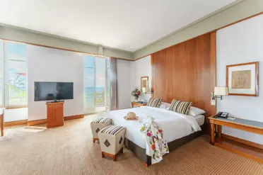 SDH Beau Rivage Hotel Neuchatel Juinor Suite (18)