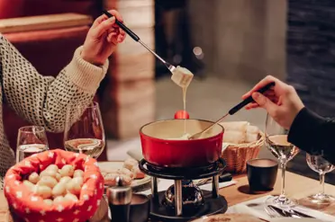 Grand Hotel Zermatterhof Zermattsaycheese Fondue