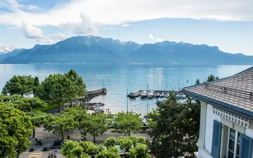 Grand Hotel Du Lac Exterior Lake Panorama 2