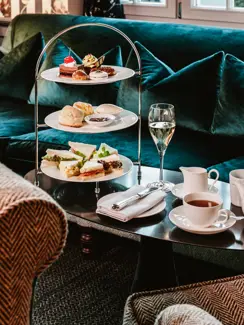 Swiss Deluxe Hotels Stories Summer 2021 Embedded Among Five Mountains 02 Afternoon Tea (1) Ecirgb