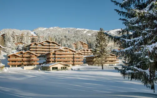Guarda Golf Hotel Residences Crans Montana Exterior From Golf Course