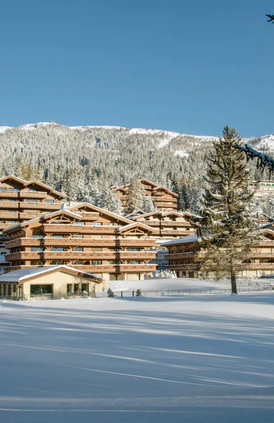 Guarda Golf Hotel Residences Crans Montana Exterior From Golf Course