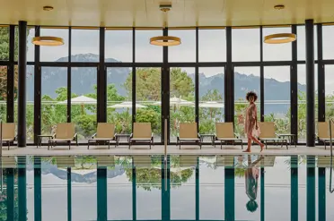 Fairmont Le Montreux Palace Hotel Indoor Pool