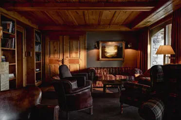 Lecrans Hotel Spa Crans Montana Cigar Lounge