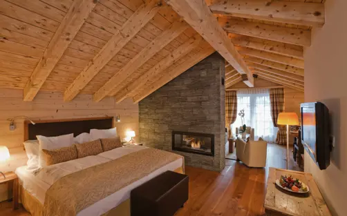 Swiss Deluxe Hotels H Magazine Summer 2026 Chalet Suite Matterhorn Schlafbereich