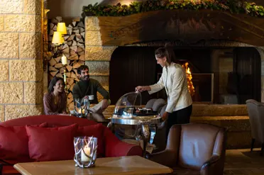 Copyright Gstaad Palace Stefano Scata Leonardo Golzato The Lobby Bar DSC 2069 300Dpi RGB