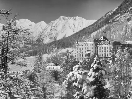 Swiss Deluxe Hotels Stories Winter 2020 Once Upon A Time 07 Ghk Historische Bilder Kronenhof (9) T120 Sw