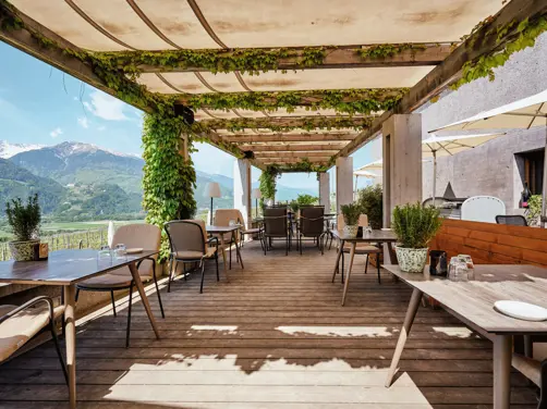 Swiss Deluxe Hotels Magazine Summer 2025 Altertorkel Shooting 12.05.20220113