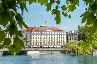 Four Seasons Hotel Des Bergues Geneva Four Seasons Summer Facade
