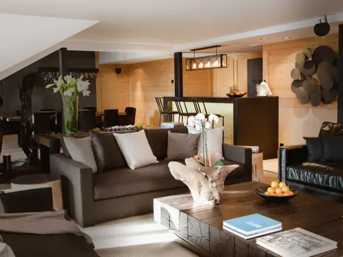 Swiss Deluxe Hotels Stories Summer 2021 Suite Talk The Park Gstaad 01 MY GSTAAD CHALET Living Room 001 (1) Ecirgb