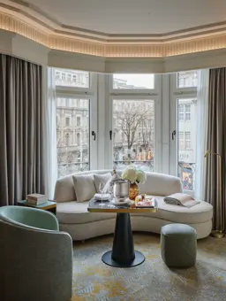 Swiss Deluxe Hotels Mandarin Oriental Savoy Zurich MOZRH 63 RM 205 CAMEO 01