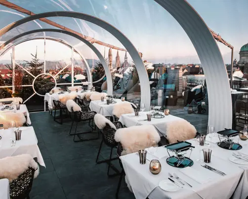 Swiss Deluxe Hotels Stories Winter 2021 Delectable Bern 04 Sky Lounge Ecirgb