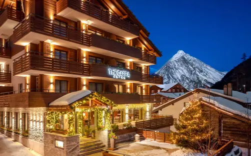 Swiss Deluxe Hotels La Carpa THE CAPRA Night Blue Light Version
