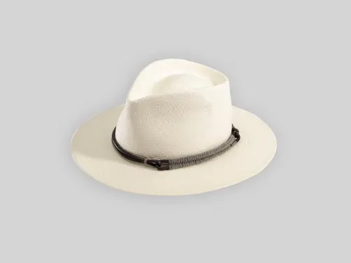 Swiss Deluxe Hotels Summer Magazine 2024 Sophisticated Essentials BRUNELLO CUCINELLI SS24 MCAP90082 CFJ78 Kopie RGB