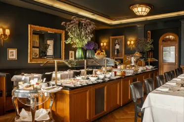 Swiss Deluxe Hotels Gran Hotel Les Trois Rois 4 Breakfast Area72 (1)