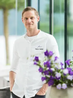 Swiss Deluxe Hotels Stories Winter 2023 2024 Winds Of Change Focus Chef 202106KL37323 Eci RGB