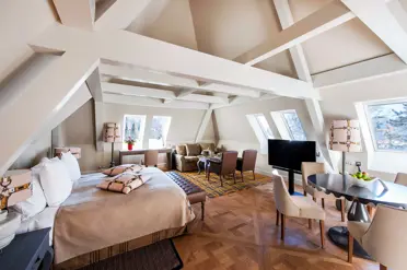 Le Grand Bellevue Hotel Gstaad Suite LGB Bedroom