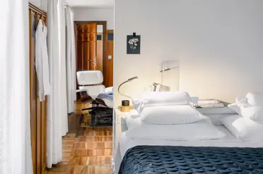 Widder Hotel Zurich Design Suite (1)