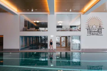 Swiss Deluxe Hotels L1061858