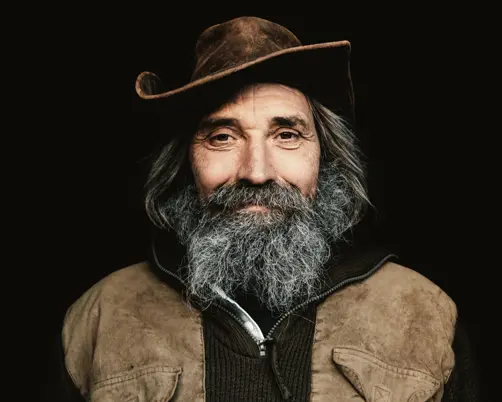 Swiss Deluxe Hotels Stories Winter 2020 The Horse Drawn Carriage Driver From The Wild Valley 01 ST0056028 Ecirgb
