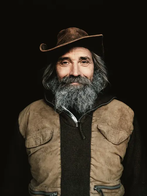 Swiss Deluxe Hotels Stories Winter 2020 The Horse Drawn Carriage Driver From The Wild Valley 01 ST0056028 Ecirgb