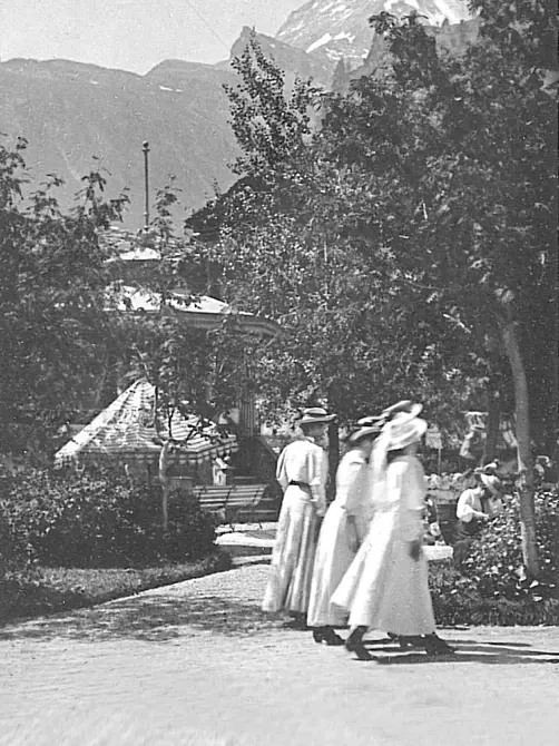 Swiss Deluxe Hotels Stories Winter 2021 Pioneering Years In The Shadow Of The Matterhorn 01 AU9E0B~1 Sw T170