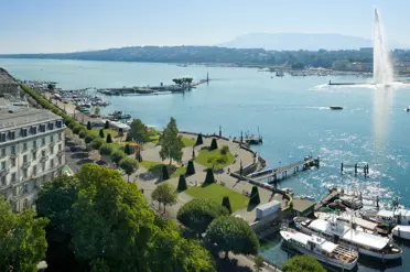 Beau Rivage Hotel Geneva Hotel And Water Fountain
