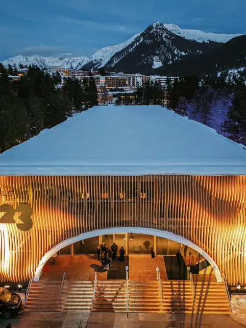 Swiss Deluxe Hotels H Magazine Winter 2025 26 SC2023 LOFT23 0032442
