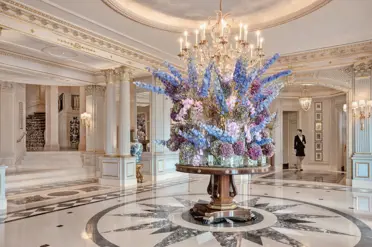 Four Seasons Hotel Des Bergues Geneva Hall With Summer Flowers