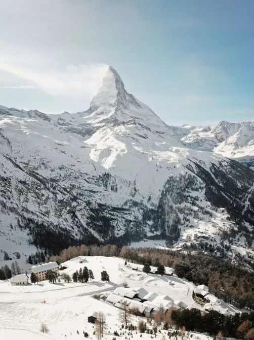 Swiss Deluxe Hotels Stories Winter 2021 Cows Comfort And Five Star Luxury 02 DJI 0440 Ecirgb