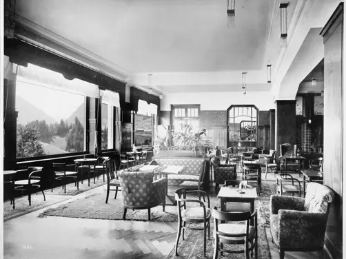Swiss Deluxe Hotels Stories Summer 2021 Superstars Princesses And A Pink Panther 03 History Palace (79) Sw Ecirgb