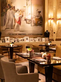 Bellevue Palace Bern Dining Brasserie VUE Decoration