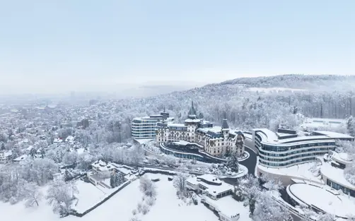 Swiss Deluxe Hotels The Dolder Grand Aussenansicht Drohne Schnee (4)