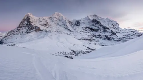 Swiss Deluxe Hotels Stories Winter 2022 What Goes Up Must Come Down 02 ST Lauterbrunnen Small Scheidegg 29847 Bearb Ecirgb T110