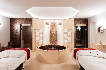 Lausanne Palace Suite Spa 1