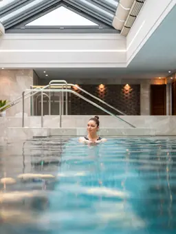 Four Seasons Hotel Des Bergues Geneva Spa Morning Swim