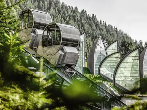 Swiss Deluxe Hotels Magazine Summer 2025 Tschuggen Grand Hotel Tschuggen Express Sommer (10)