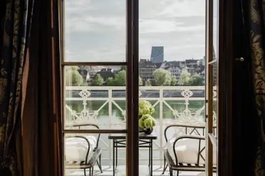 Swiss Deluxe Hotels Gran Hotel Les Trois Rois 6 River Junior Suite Balcony72 (1)