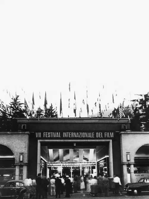 Swiss Deluxe Hotels Stories Winter 2021 A Festival For The Stars Of Today And Tomorrow 04 1953 © Locarno Film Festival Sw T120