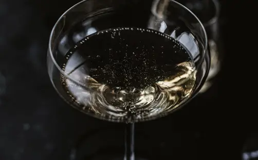 Swiss Deluxe Hotels Stories Winter 2020 Precious Bubbles 01 Stocksy Txp761a5286xbq200 Originaldelivery 2888812 Ecirgb