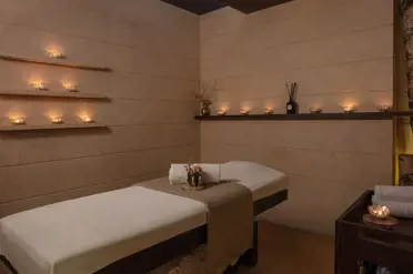 Swiss Deluxe Hotels Guarda Golf Spa Treatment Room 01