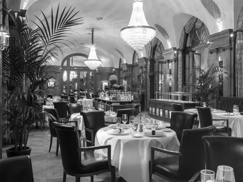 Swiss Deluxe Hotels Stories Winter 2021 Delectable Bern 09 BP Vue HUG 0625 Sw