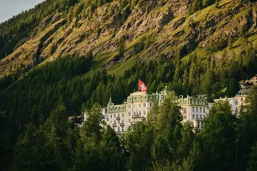 Swiss Deluxe Hotels Grand Hotel Kronenhof Exterior 2