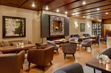 Guarda Golf Hotel Residences Crans Montana Lounge 01