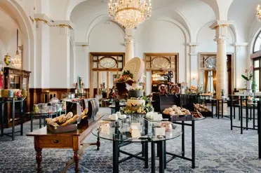 Fairmont Le Montreux Palace Hotel Sunday Brunch