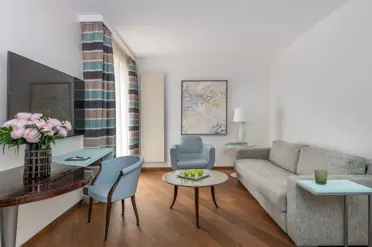 Swiss Deluxe Hotels HER Zimmer Superior Suite Seesicht HER 2 3