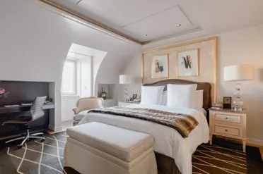 Four Seasons Hotel Des Bergues Geneva Bed Room Loft